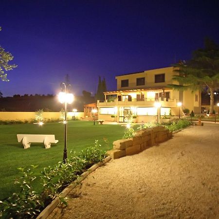 Bed And Breakfast La Corte Degli Ulivi Civitavecchia Exteriör bild