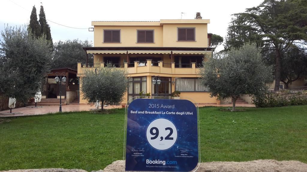 Bed And Breakfast La Corte Degli Ulivi Civitavecchia Exteriör bild